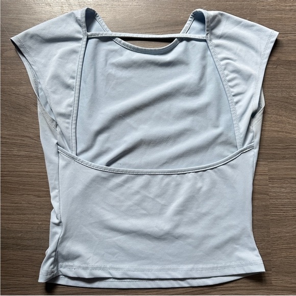 2 backless top bundle - Picture 5 of 5